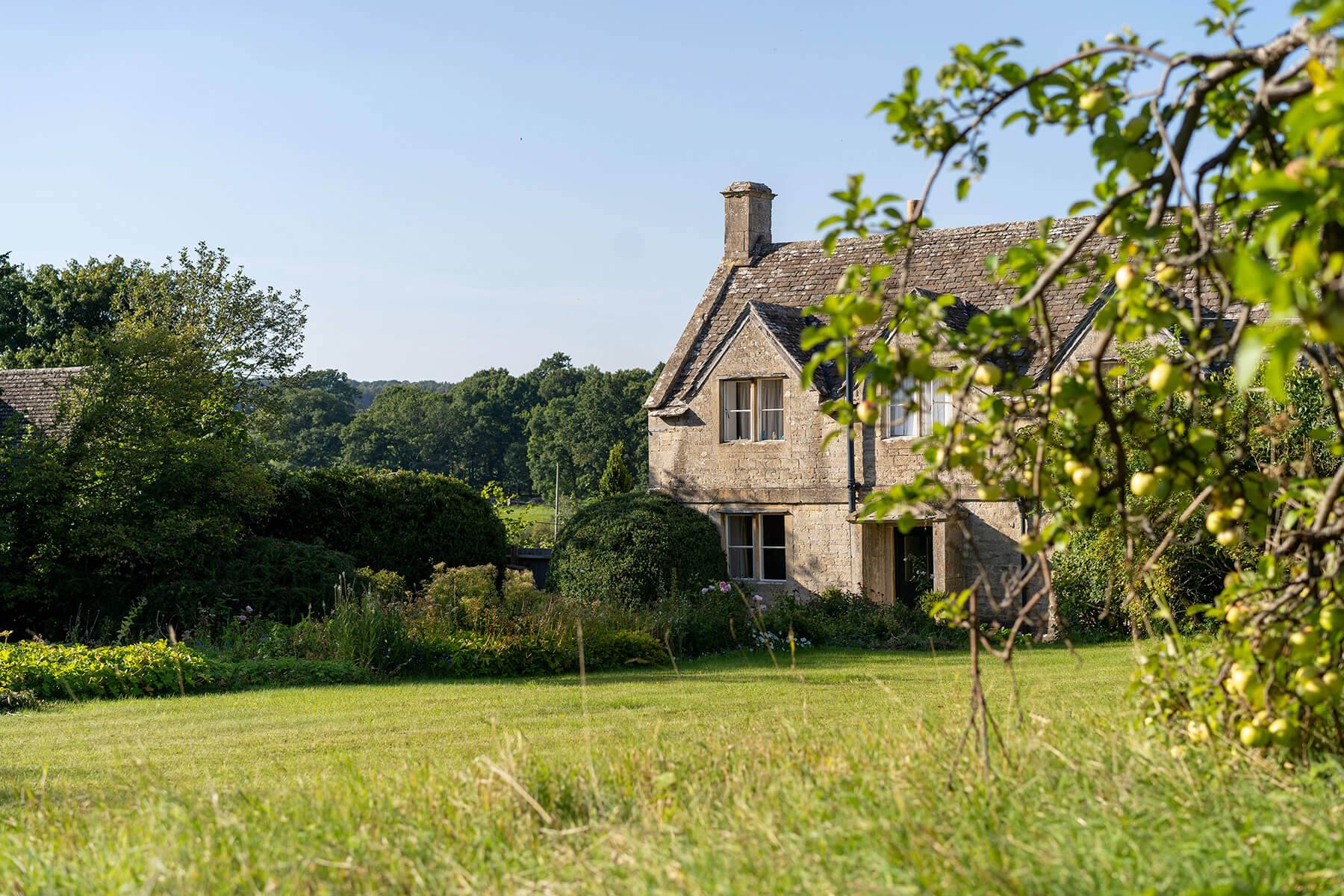 accommodations post barton cottage image 02