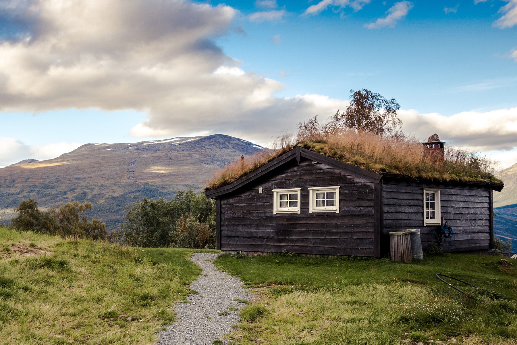 accommodations post hillside cottage